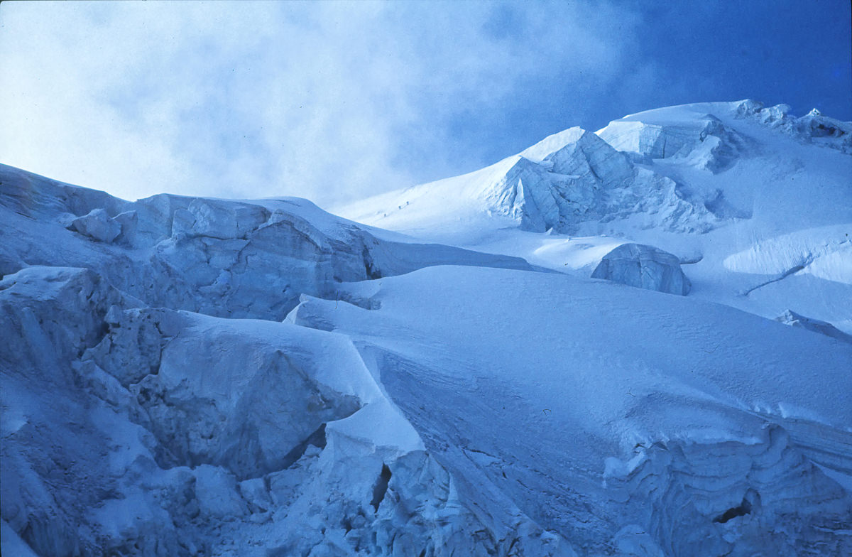 glacier break on the way to the Ortler summit